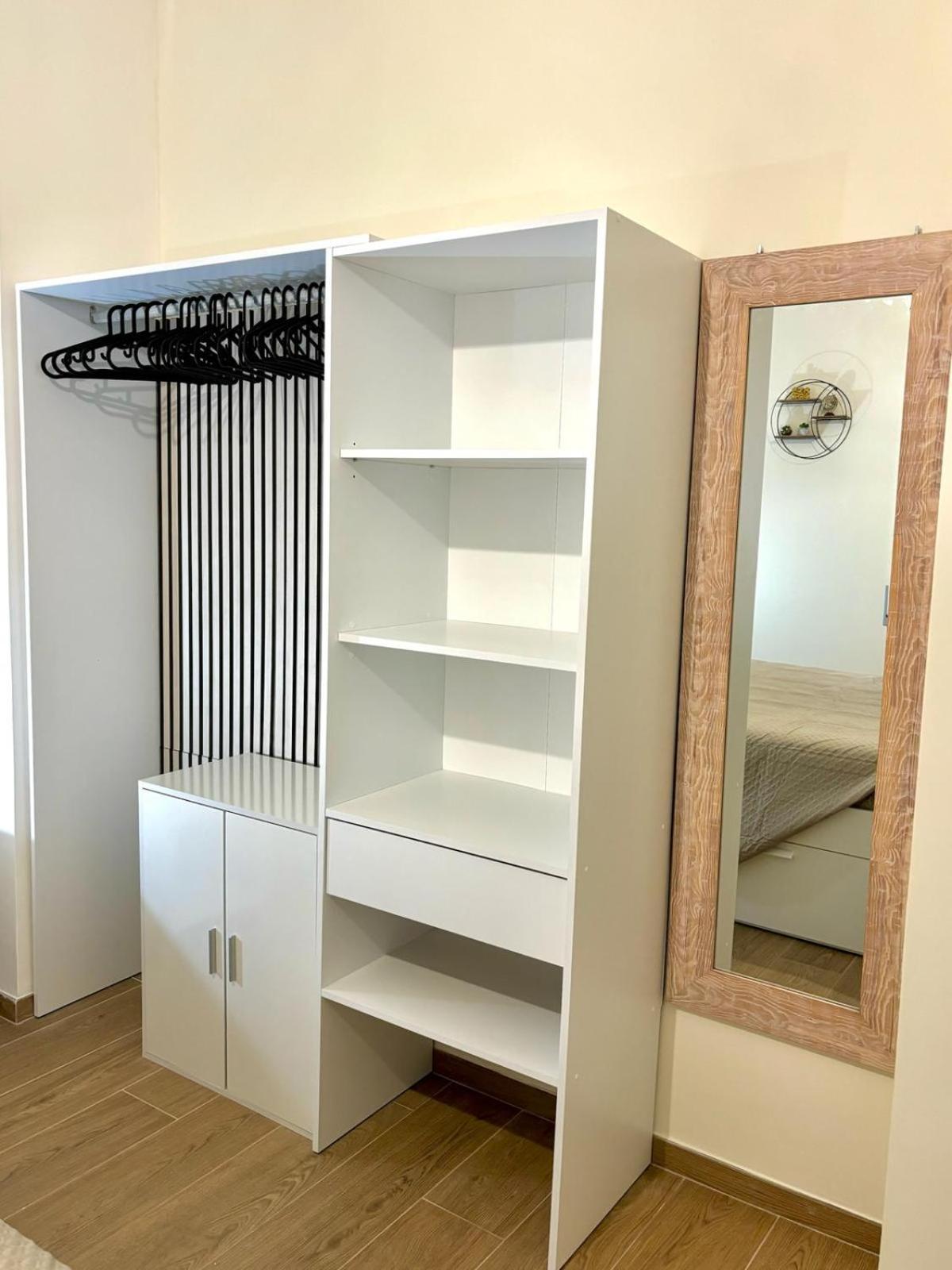 Casa Blaserna Nel Cuore Dello Shopping A Marconi E Trastevere Vakantiehuis
